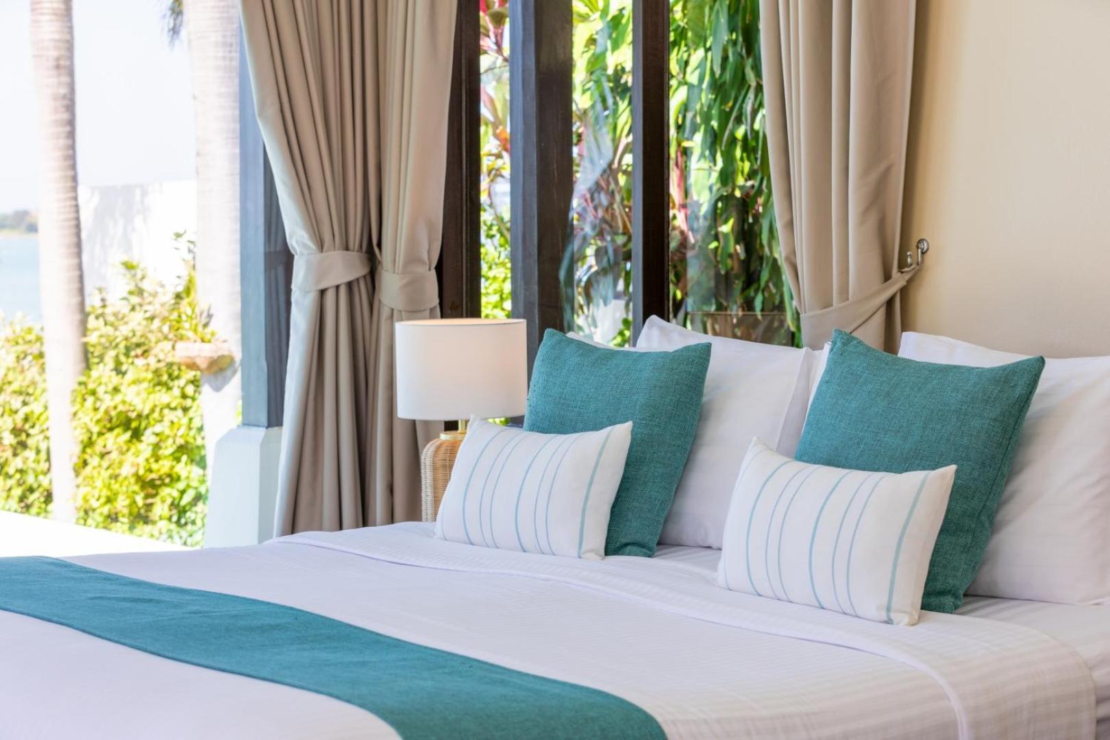 Bacaya Beachfront Villa Strand Bang Rak Exterior foto